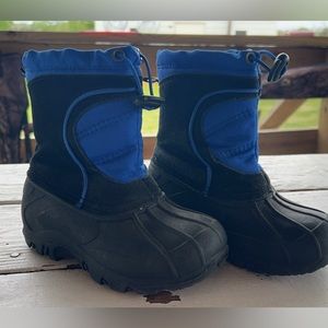 Winter boots waterproof